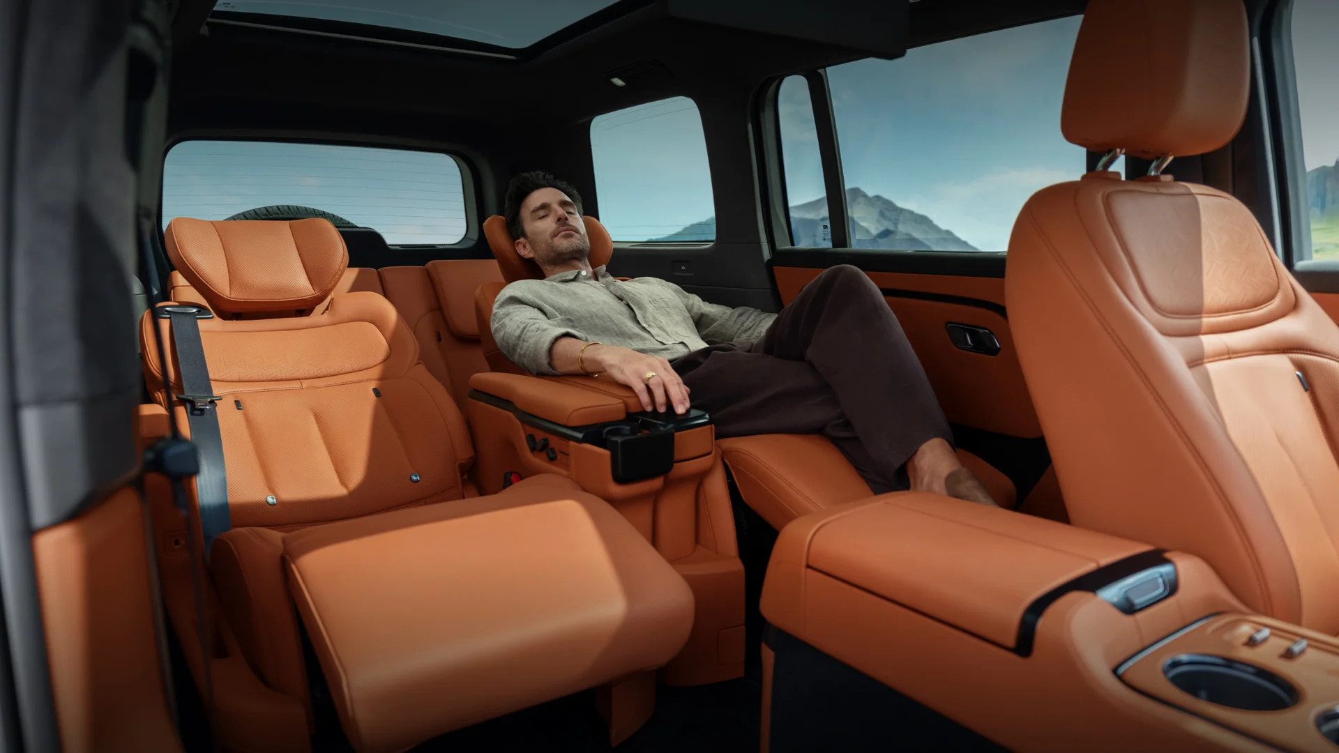 ROX Adamas interior 1