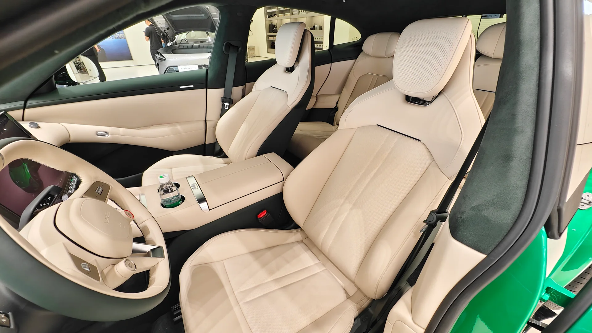 Xiaomi YU7 interior 5