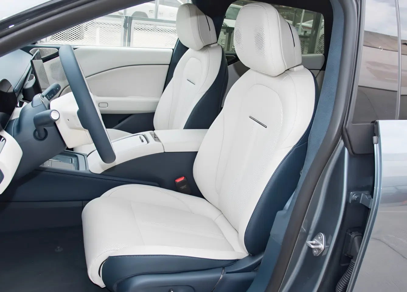 Zeekr 007 interior 5